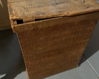 HUGHESVILLE, MO ANTIQUE CRATE