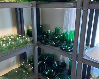 EMERALD GREEN GLASSWARE