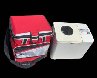 Ice chest. Bread making machine.