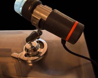 CELESTRON - HANDHELD DIGITAL MICROSCOPE  