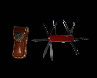 Victorinox Deluxe Tinker Swiss Army Knife at Swiss Knife ShopOpen media 1 in modal Victorinox Deluxe Tinker Swiss Army Knife