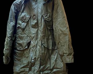 Extreme cold combat parka