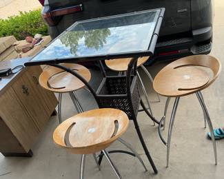 Set of 4 Lyra bar stools, Italy & Glass top table 