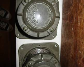 Vintage waterproof speakers