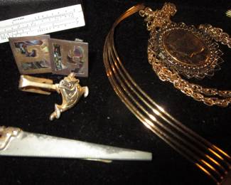 Jewelry case packed