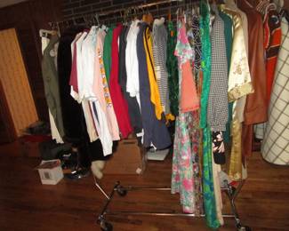 Ladies vintage clothing