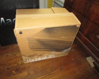 HUGE HUGE amount of Mac's from early to current