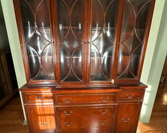 Vintage Mahagony Bubble Glass Breakfront China Cabinet 