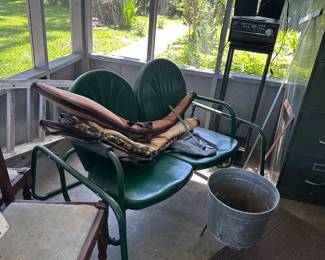 Vintage Tulip Double Glider