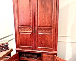 Ethan Allen Royal Charter media cabinet