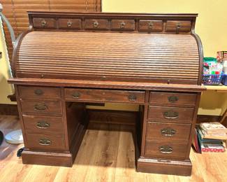 Vintage Ethan Allen roll top desk