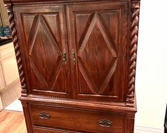 Ethan Allen gentleman's chest