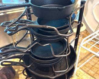 Cast iron cookware