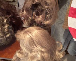 Wonderful wigs