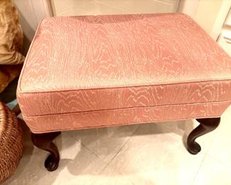 Ethan Allen Queen Anne style footstool
