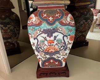 Pair of Chinese Export Porcelain Ginger Jars