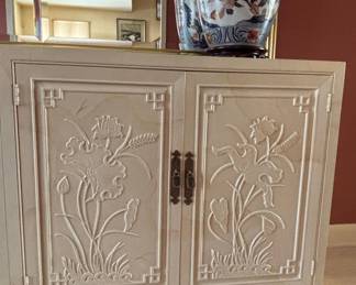 Henredon Folio 16 Asian Chinoiserie Carved Cabinet