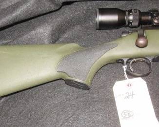 Remington Model 700 - 223 Rem Cal. Varmint Special w/Weaver Scope