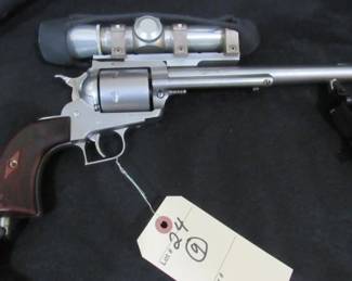 Ruger 44 mag. Super Black Hawk w/Leupold Scope