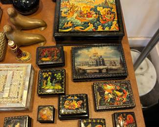 Collection of Russian lacquer boxes 