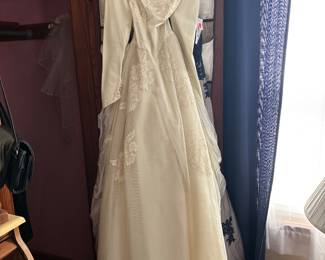 Vintage wedding dress with matching veil 