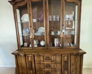 Dining Room Hutch. Two pieces. Great storage piece!
