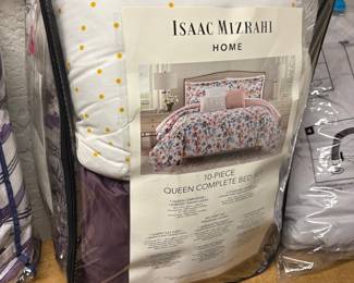 Isaac Mizrahi Home 10-Piece Queen Complete Bed Set