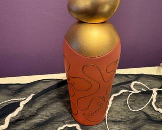 Nina Ricci Deci Dela Perfume Bottle