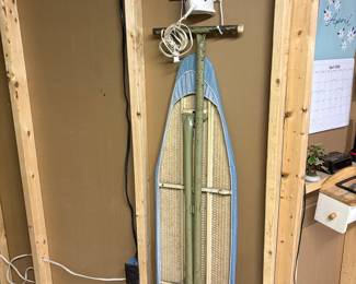 Vintage Mary Proctor Single Flip Hi Lo Ironing Board