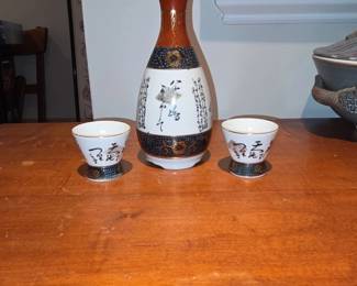Vintage Kutani Ware Porcelain Sake Set with Tokkuri and Ochoko