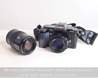 Minolta AF Maxxum mm Film Camera with mm Zoom Lens