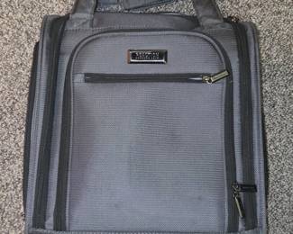 Kenneth Cole Reaction Unlisted Rolling CarryOn Bag