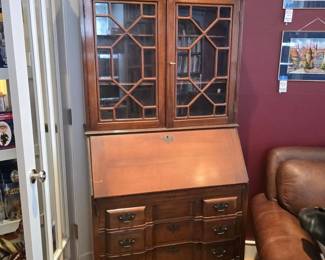 Governor Winthrop Style Secretary Desk with Bookcase