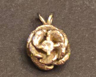 Vintage Rose Pendant with Diamond