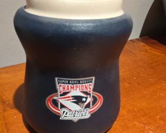New England Patriots Super Bowl XXXVI Champions Commemorative Vase