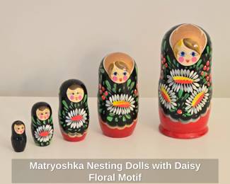 Matryoshka Nesting Dolls with Daisy Floral Motif