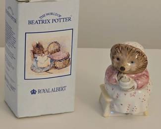 Royal Albert Mrs. Tiggy Winkle Takes Tea Beatrix Potter Figurine