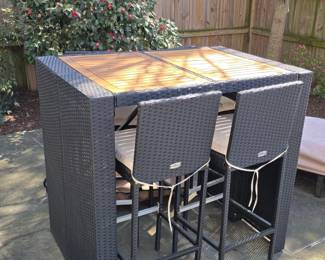 Wicker Bar Table and Stools Set with Cushions