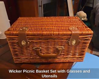Wicker Picnic Basket Set with Glasses and Utensils