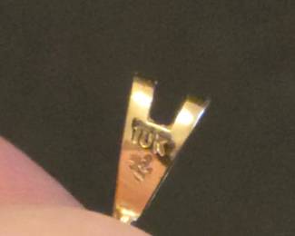 10k Gold Sapphire and Diamond Flower Pendant Necklace 