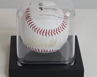 Carlton Fisk Autographed Baseball