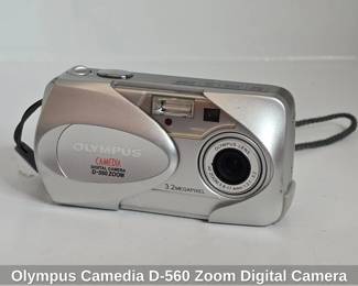 Olympus Camedia D Zoom Digital Camera second image