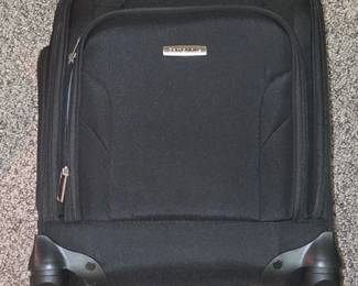 Samsonite Underseat CarryOn Spinner Luggage with USB Port