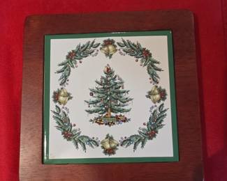 Vintage Christmas Tree Tile Trivet with Wooden Frame