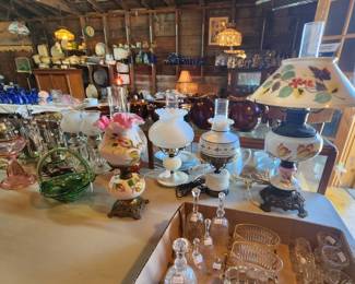 Great selection of lamps