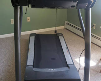 Lot 92: NordicTrack A2750 Pro Treadmill
