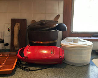 Lot 12: Red Copper 5 Minute Chef Cooker, Plastic Divided Tray, and Salad Spinner