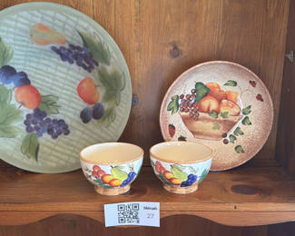 Lot 27: Five-Piece Ceramic Fruit-Decorated Dish Set