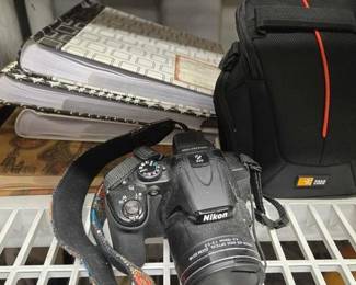 7534 Nikon Camera