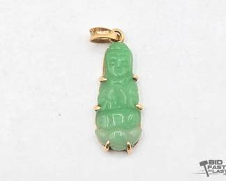 792  14kt and Jade Pendant, 1.2g